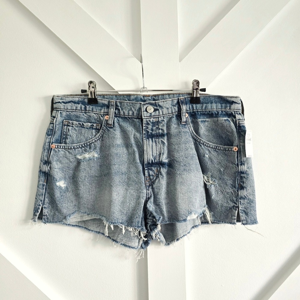 Gap Beach Short Women 31 12 Blue NWT Low Rise Distressed Denim Cutoffs
